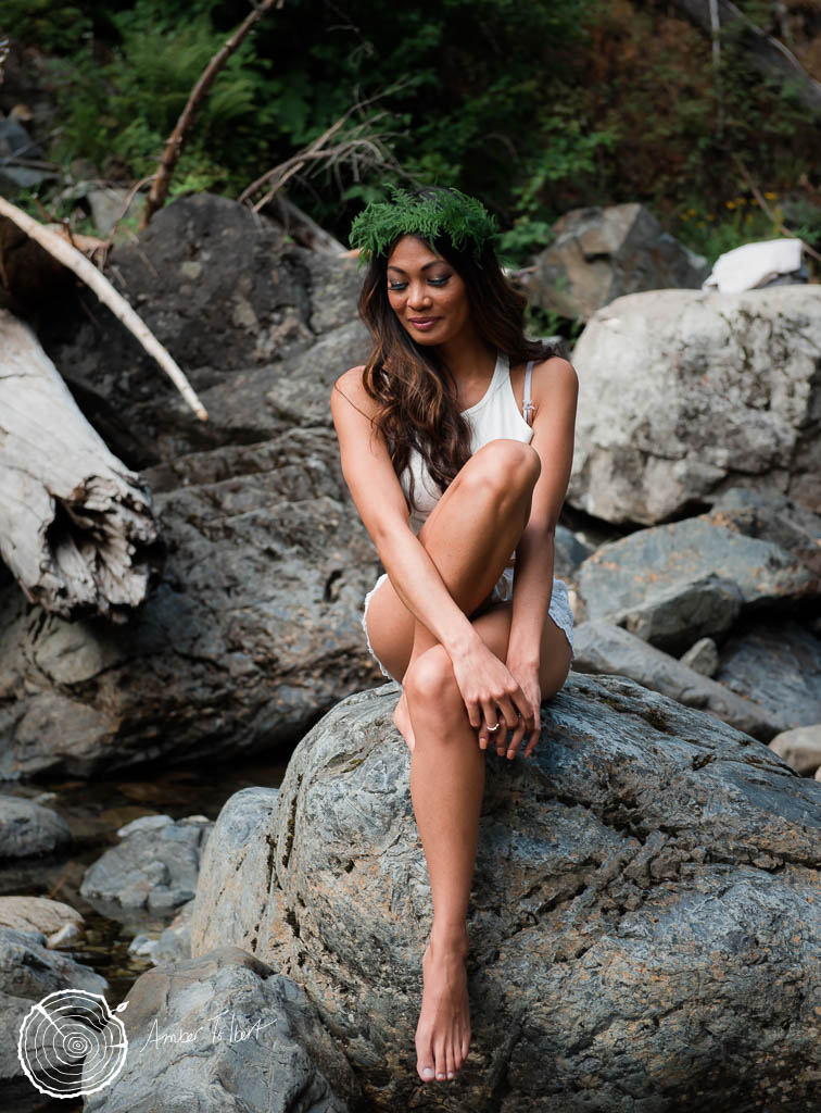 756px x 1024px - Waterfall Boudoir - Stylized Shoot - Amber Tolbert