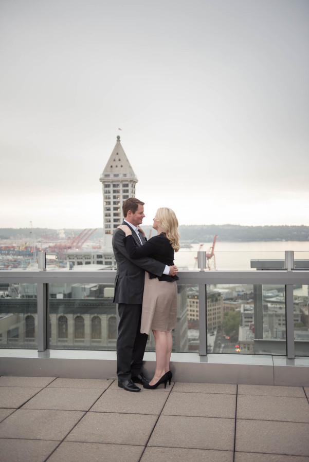 Intimate-Seattle-courthouse-elopement