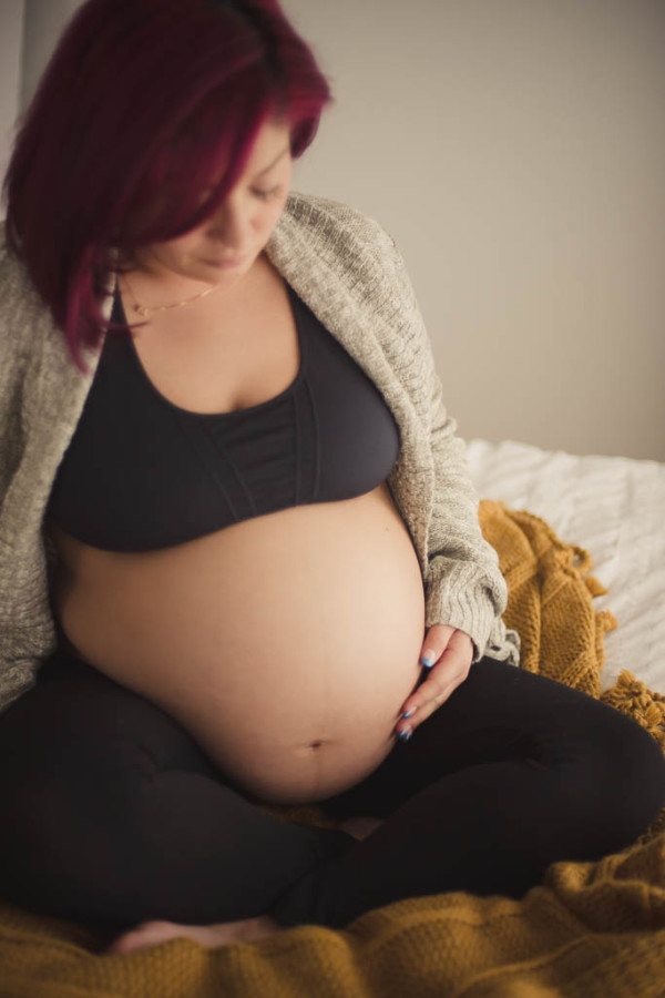 Natural-Cozy-Maternity-Portraits-Seattle